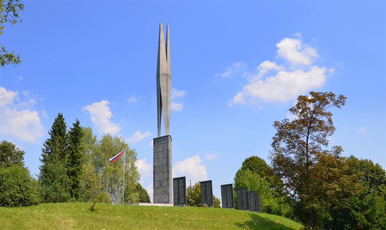 Vabilo: Žalna svečanost na Cviblju