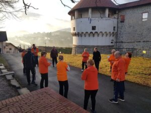 Društvo Šola zdravja vam podarja brezplačno razgibavanje prek Zooma